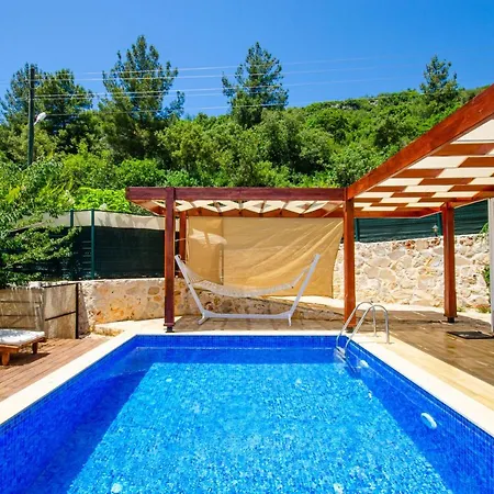 Tatil Sihirbazi Travel-Villa Erol *